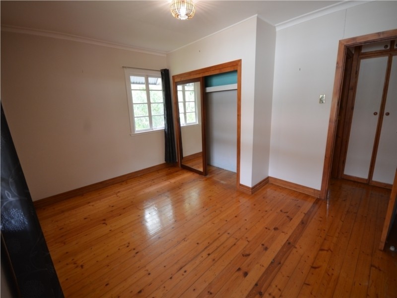 266 Creek Road, Mount Gravatt East QLD 4122