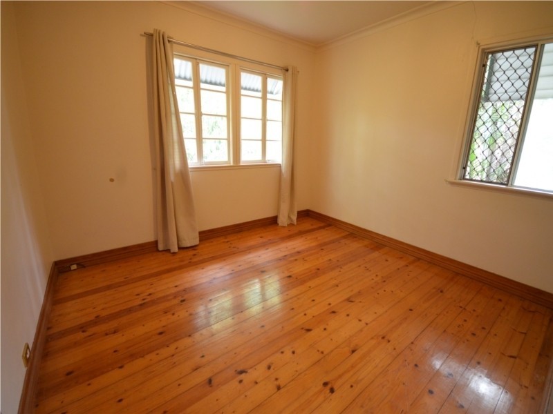 266 Creek Road, Mount Gravatt East QLD 4122