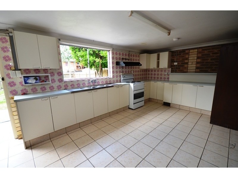 40 Fairlawn Street, Nathan QLD 4111