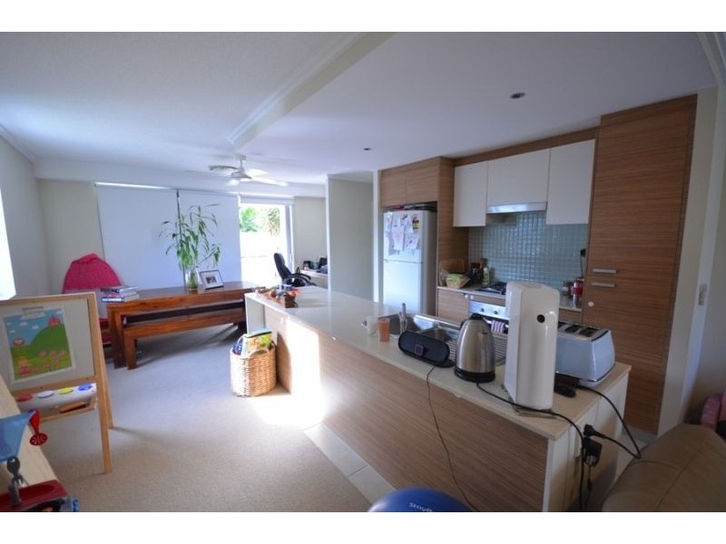 8/154 Musgrave Avenue, Southport QLD 4215