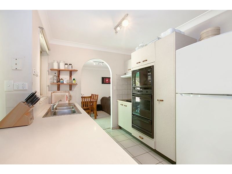 Holland Park QLD 4121