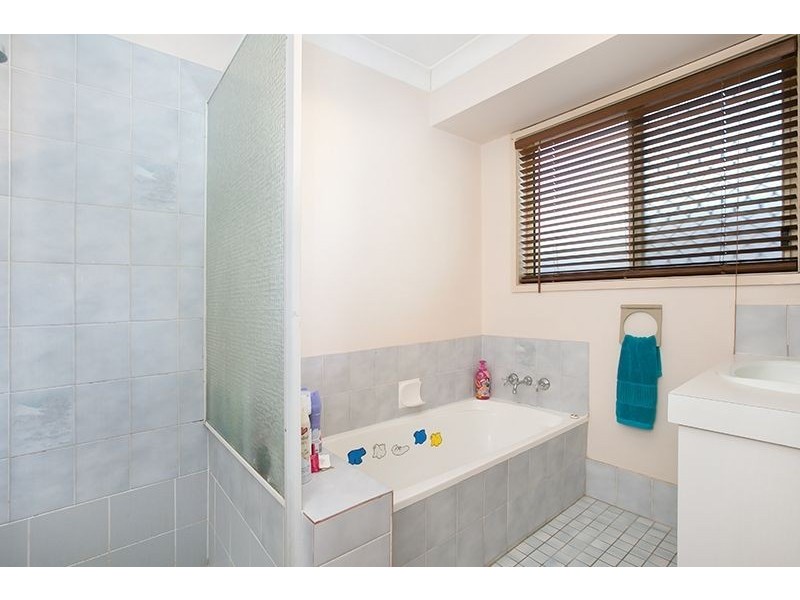 Holland Park QLD 4121