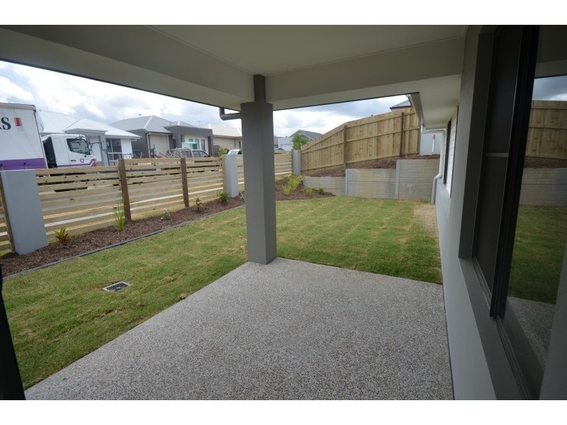 2 Dominic Parade, Augustine Heights QLD 4300