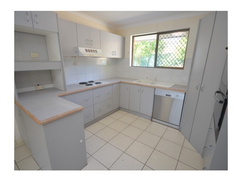 34 Twynam St, Belmont QLD 4153