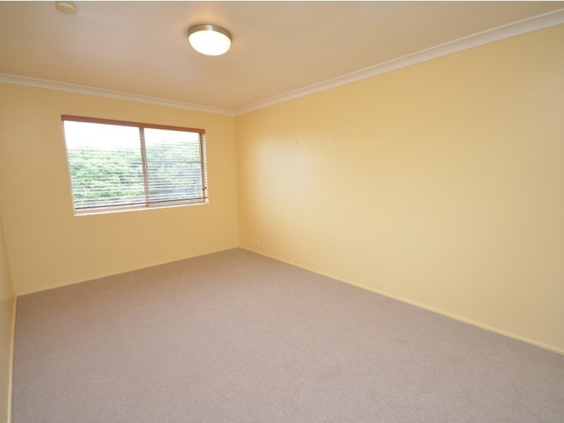 4/7 Robinson St, Coorparoo QLD 4151