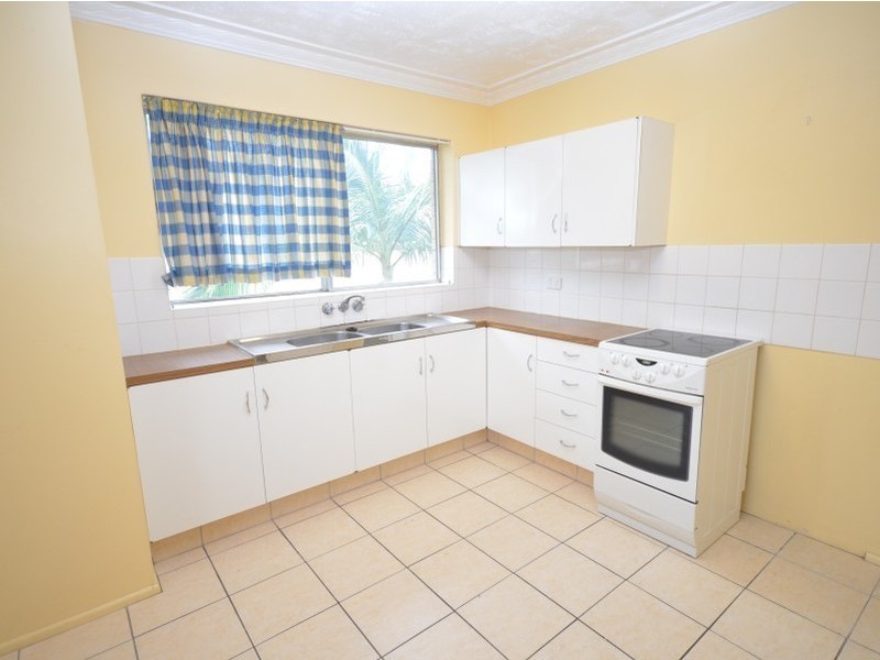 4/7 Robinson St, Coorparoo QLD 4151