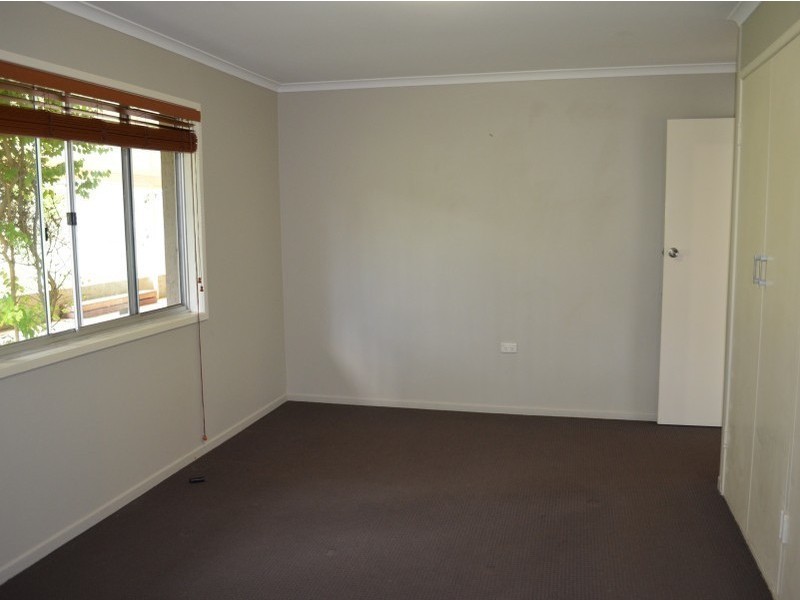 2 McLoughlin Rd, Morayfield QLD 4506