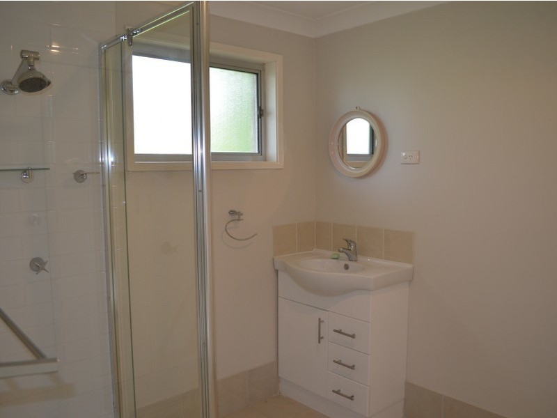 2 McLoughlin Rd, Morayfield QLD 4506