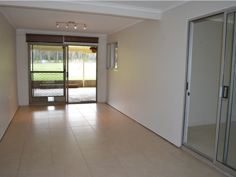 2 McLoughlin Rd, Morayfield QLD 4506