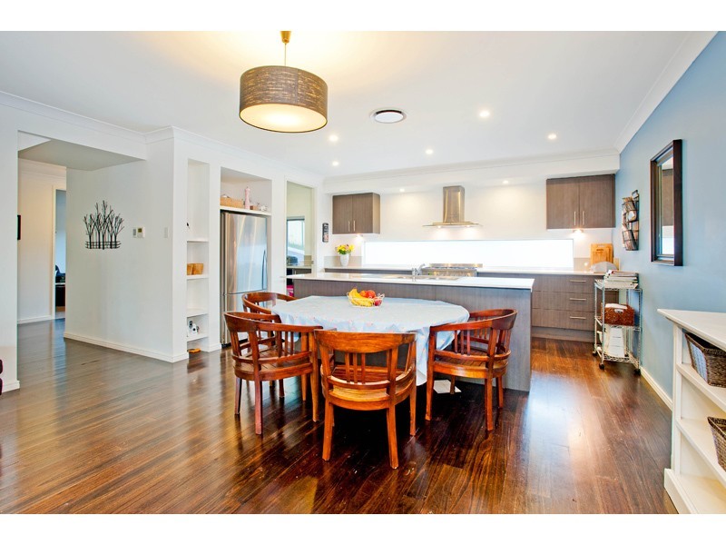 13 Hill Park Lane, Mount Gravatt East QLD 4122