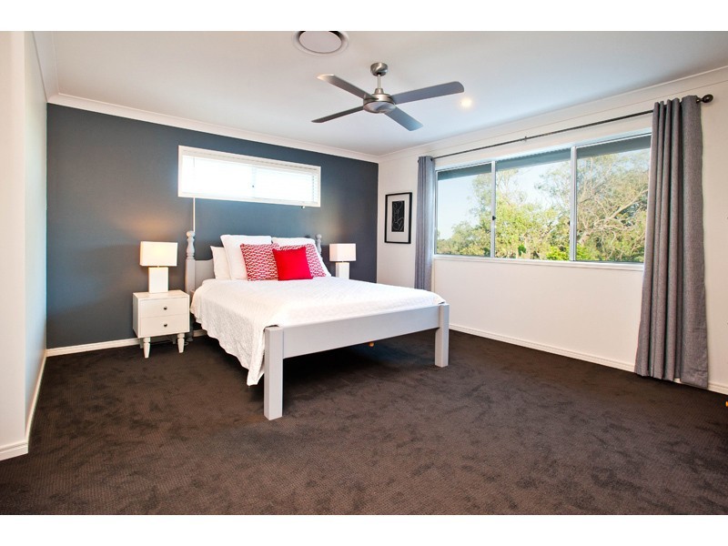 13 Hill Park Lane, Mount Gravatt East QLD 4122