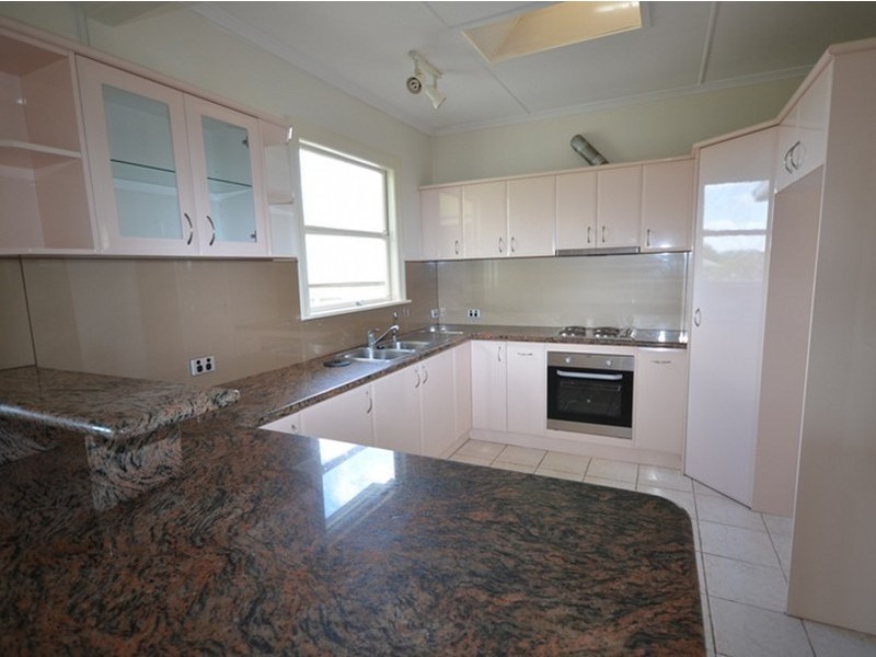 88 Hoff St, Mount Gravatt East QLD 4122