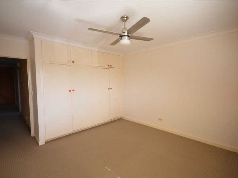 3 Kneale St, Holland Park West QLD 4121