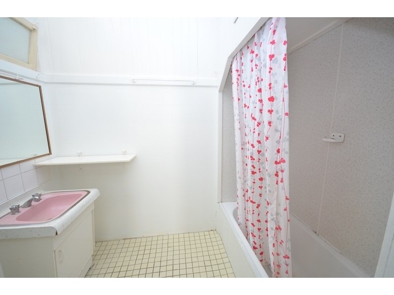 2/441 Old Cleveland Rd, Coorparoo QLD 4151