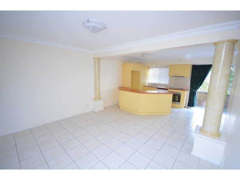 2/86 Invermore St, Mount Gravatt East QLD 4122