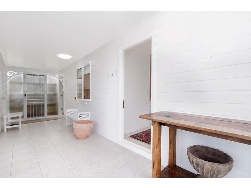 Holland Park West QLD 4121