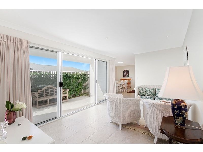 Holland Park West QLD 4121