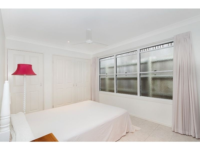 Holland Park West QLD 4121