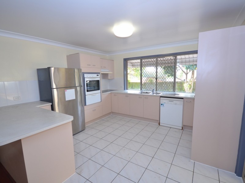 27 Tristania Way, Mount Gravatt East QLD 4122