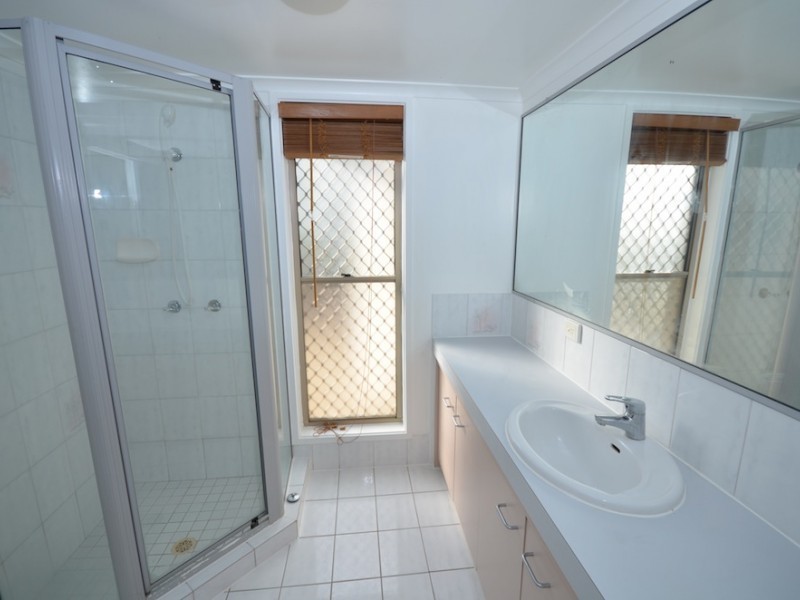 27 Tristania Way, Mount Gravatt East QLD 4122