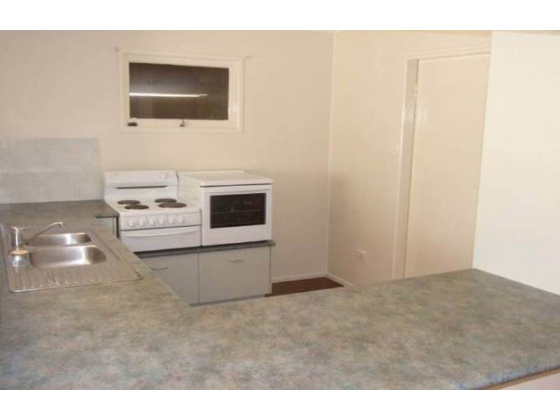 35 Curfew St, Upper Mount Gravatt QLD 4122