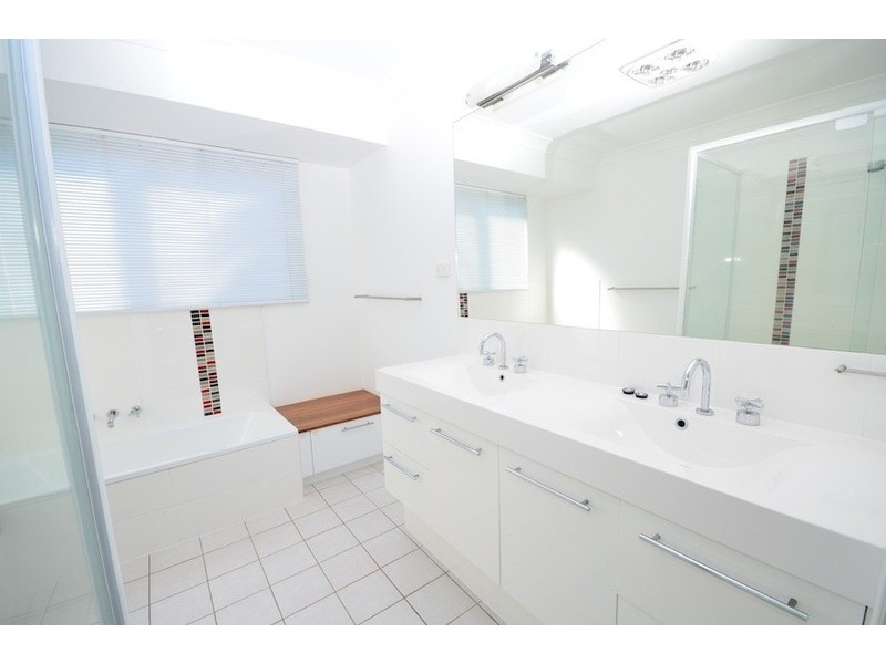 19  Gaynesford, Mount Gravatt QLD 4122