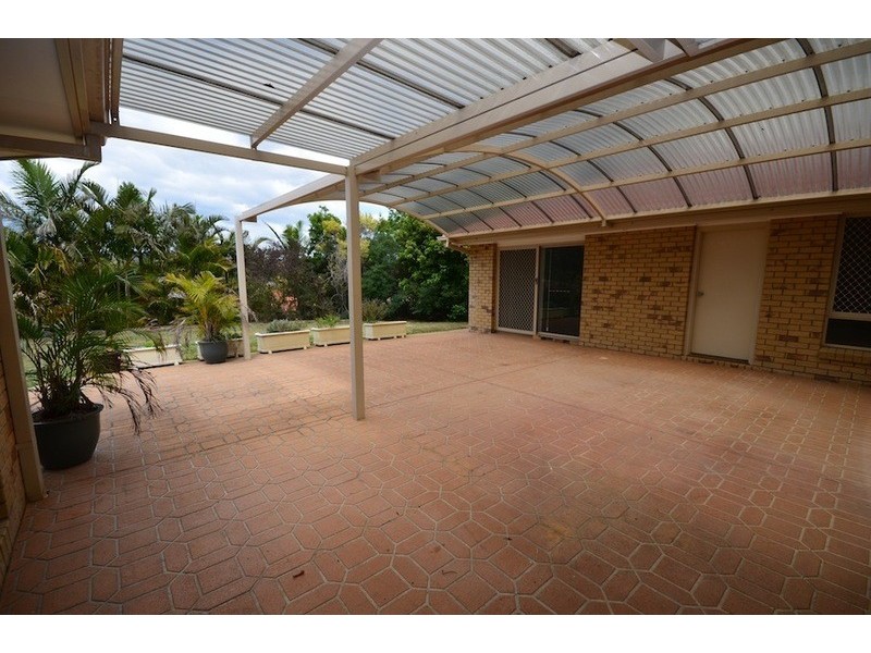 17 Wattle Close, Mackenzie QLD 4156