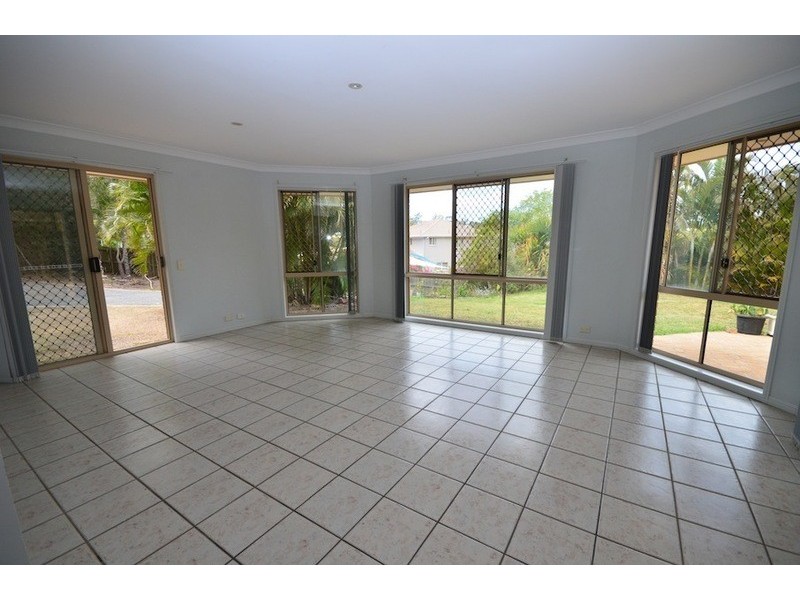 17 Wattle Close, Mackenzie QLD 4156