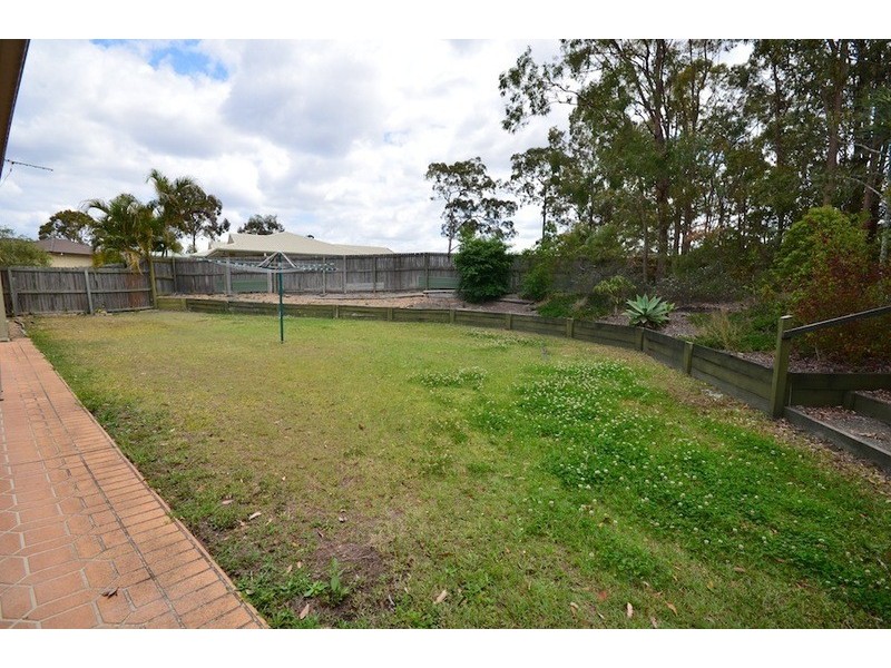 17 Wattle Close, Mackenzie QLD 4156