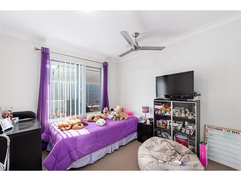 6 Alexander Close, Mackenzie QLD 4156