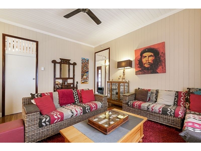 95 Dawson Rd, Upper Mount Gravatt QLD 4122