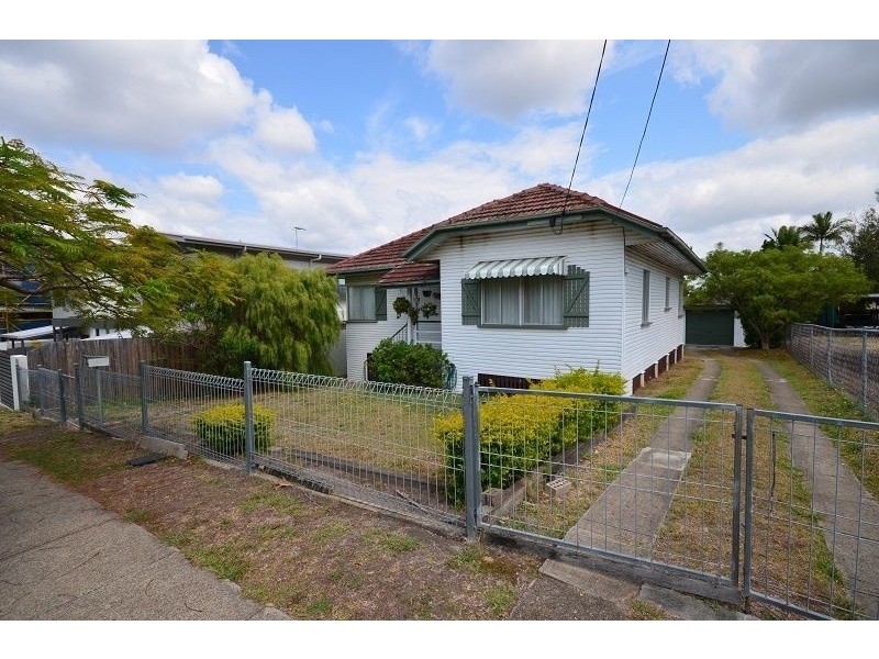 8 Clausen St, Mount Gravatt East QLD 4122