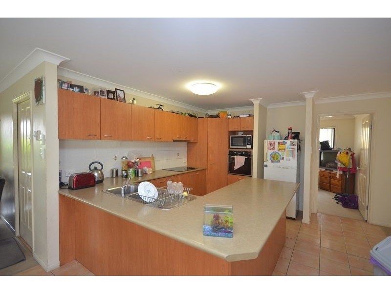 4 Clint Parade, Crestmead QLD 4132