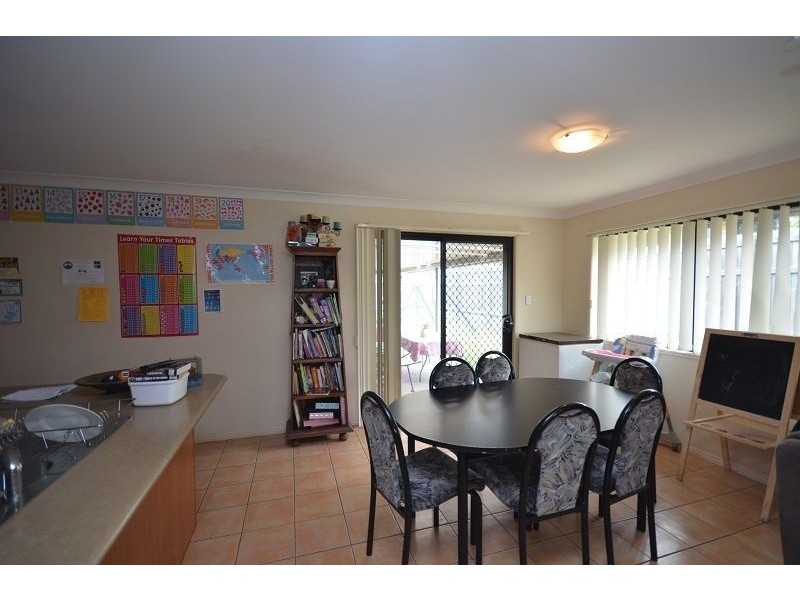 4 Clint Parade, Crestmead QLD 4132
