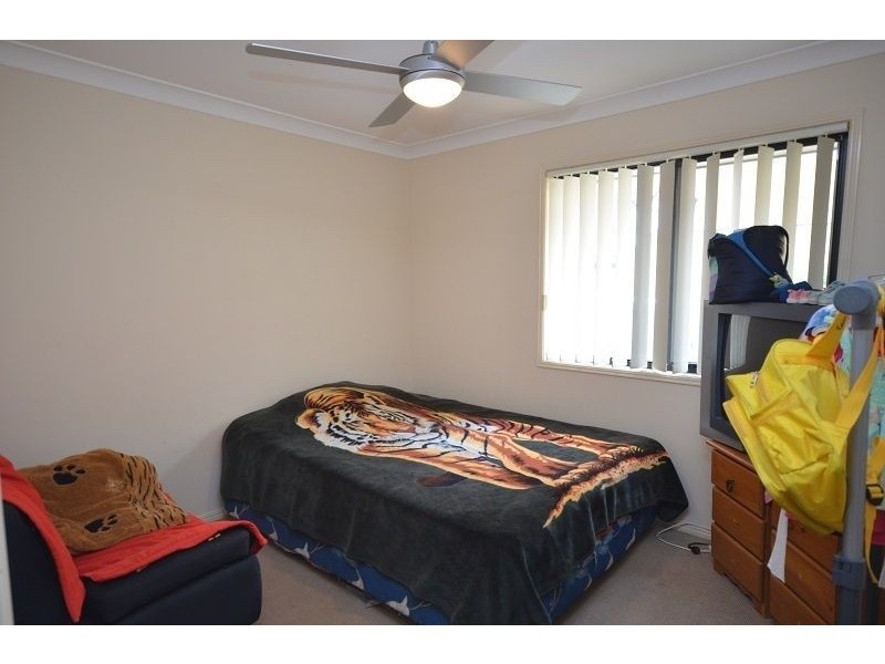 4 Clint Parade, Crestmead QLD 4132