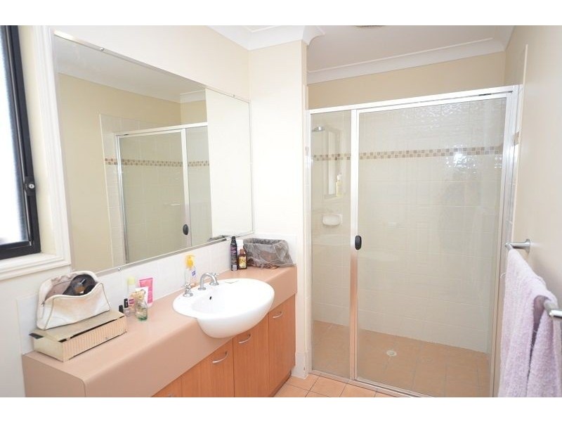 4 Clint Parade, Crestmead QLD 4132