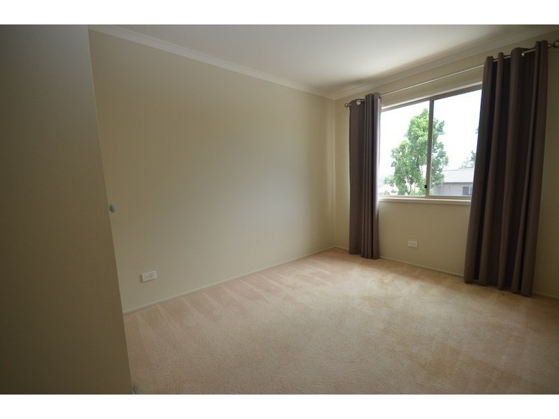 27 Greenwood St, Wishart QLD 4122