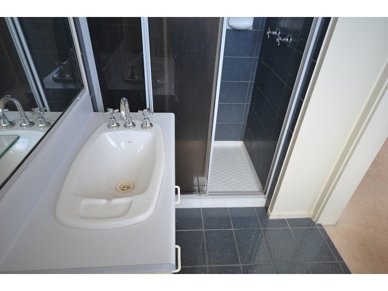 27 Greenwood St, Wishart QLD 4122