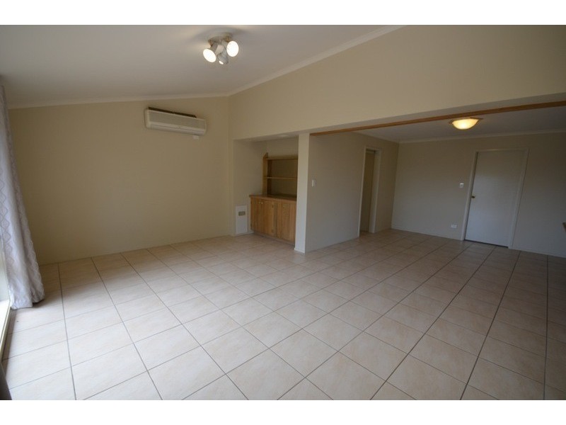 27 Greenwood St, Wishart QLD 4122