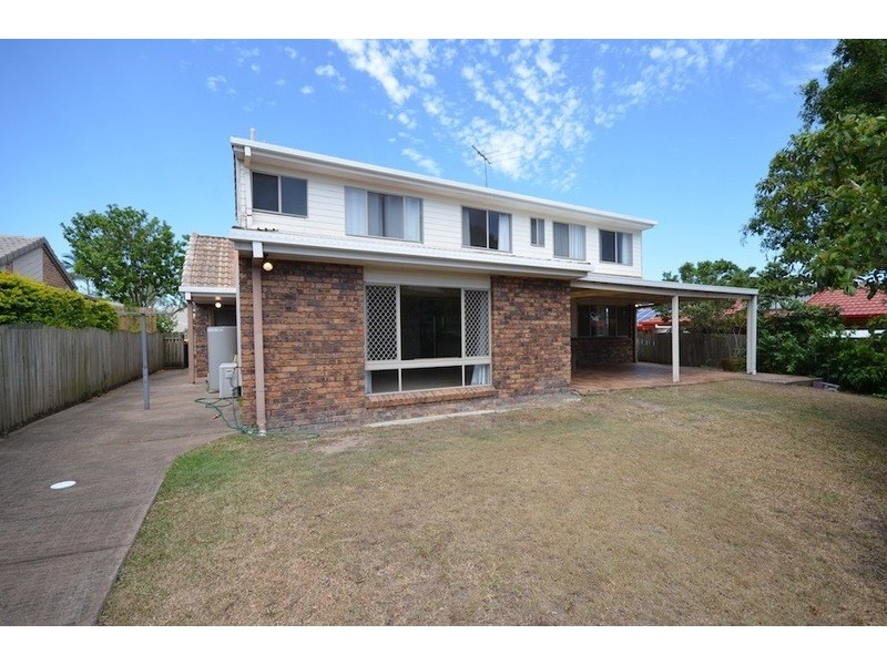 27 Greenwood St, Wishart QLD 4122