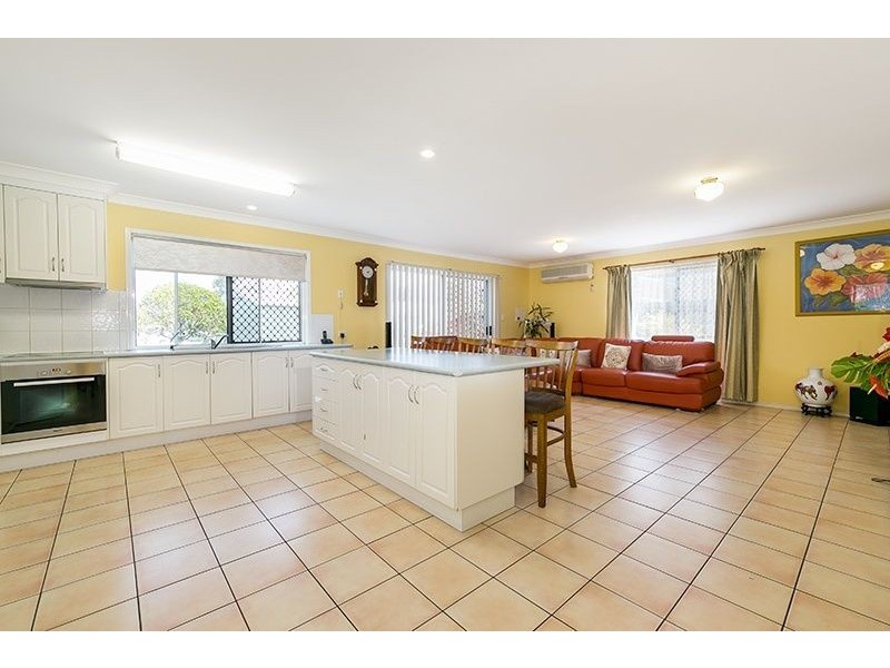 404 Deception Bay Rd, Deception Bay QLD 4508