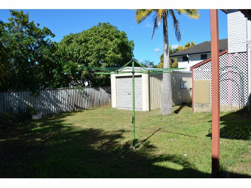 92  Newnham Rd, Mount Gravatt East QLD 4122
