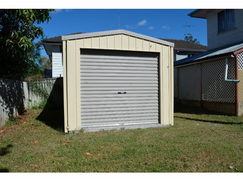 92  Newnham Rd, Mount Gravatt East QLD 4122