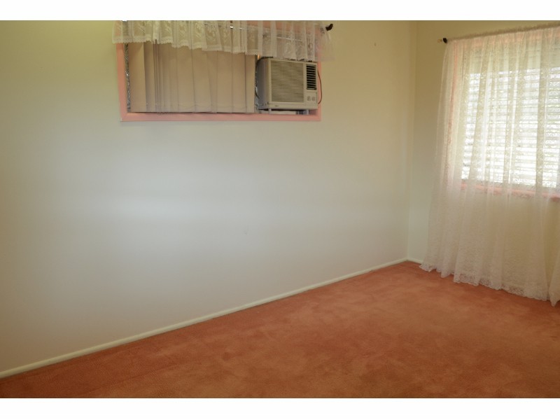 92  Newnham Rd, Mount Gravatt East QLD 4122