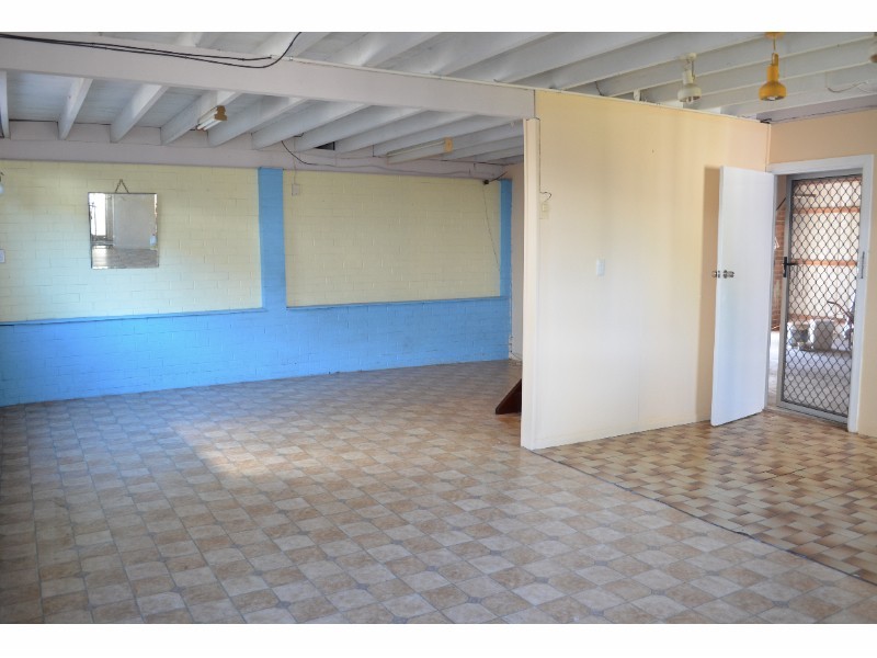 92  Newnham Rd, Mount Gravatt East QLD 4122