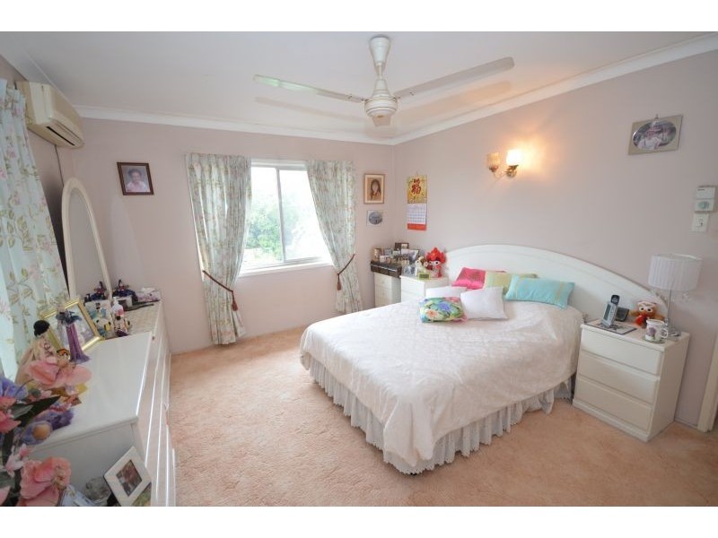 33 Meckiff St, Upper Mount Gravatt QLD 4122