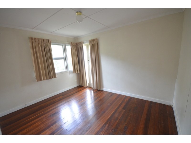 387 Newnham Rd, Upper Mount Gravatt QLD 4122