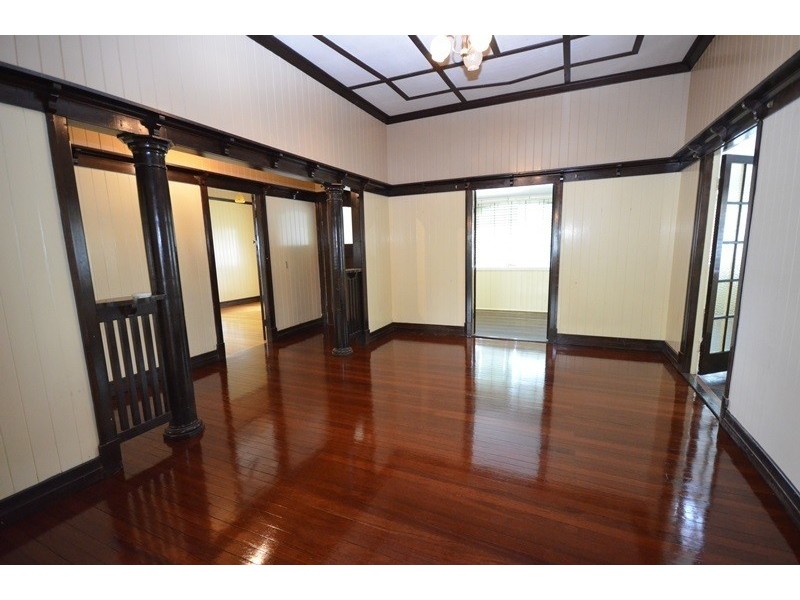 5 Harwill St, Coorparoo QLD 4151