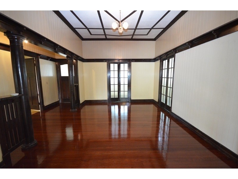 5 Harwill St, Coorparoo QLD 4151