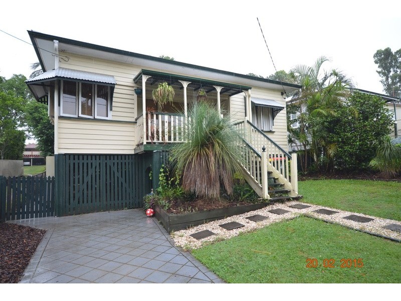 23 Esther St, Tarragindi QLD 4121